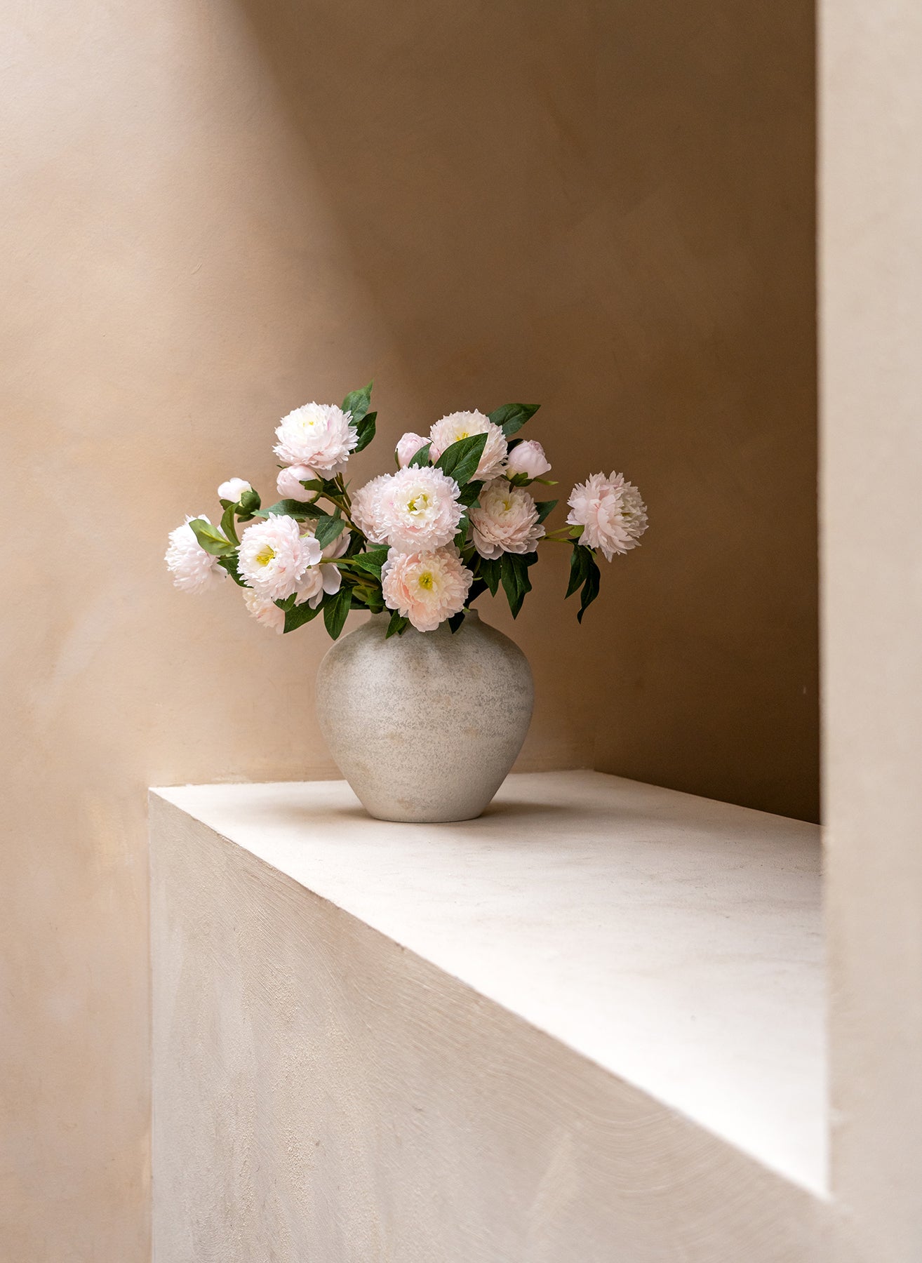 Pivoines - Rose Pâle (6 tiges / 18 têtes de fleurs)