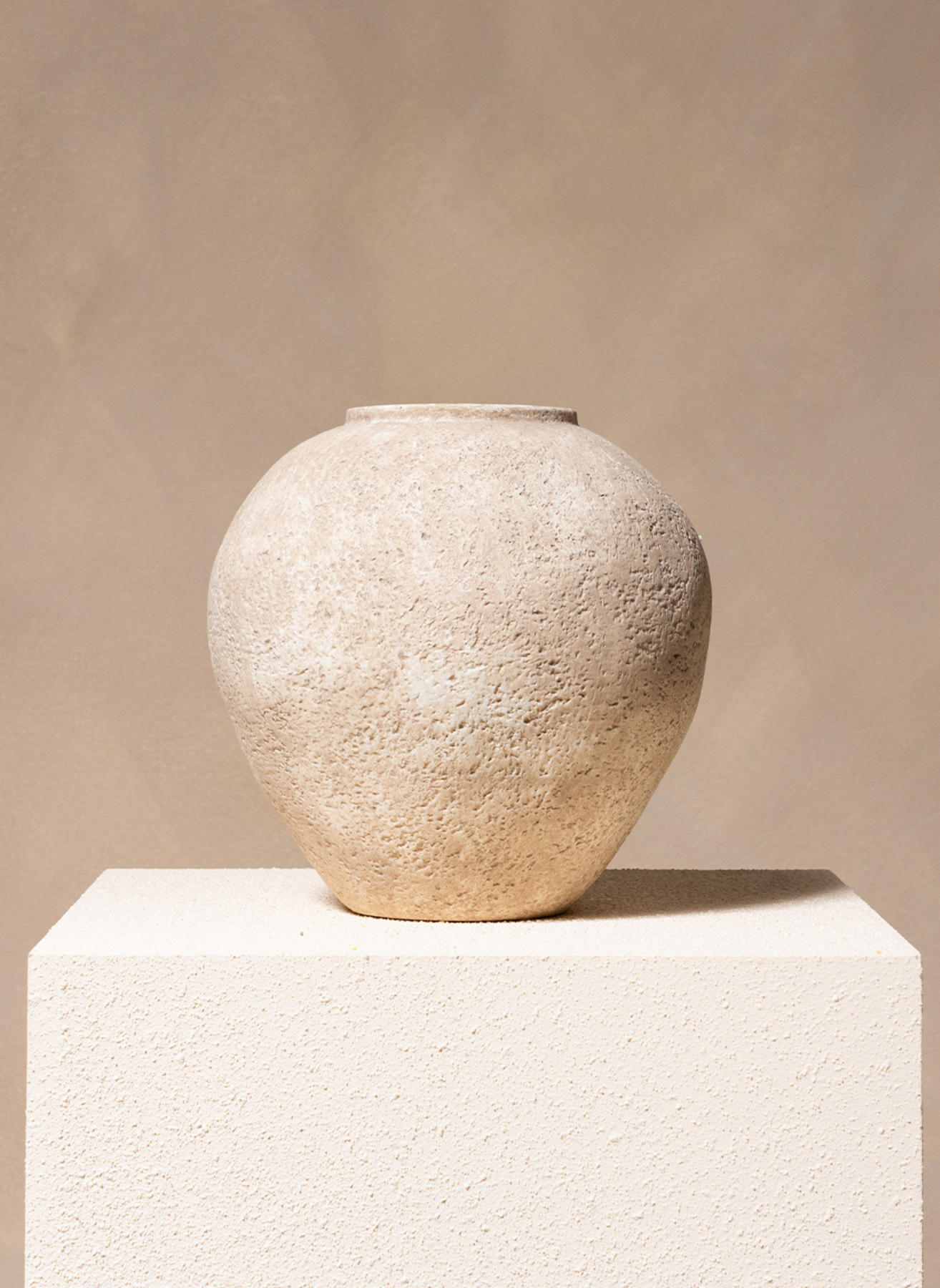 Arda vase- Beige (PRÉCOMMANDE – EXPÉDIÉ LE 10/04)